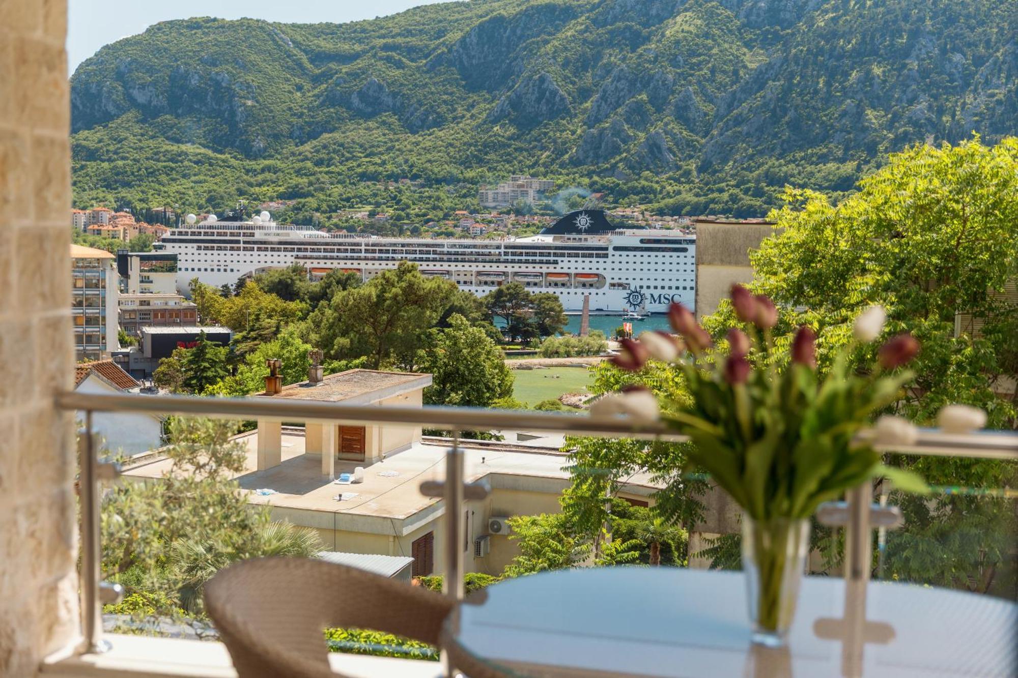 Apartments Los Olivos コトル エクステリア 写真