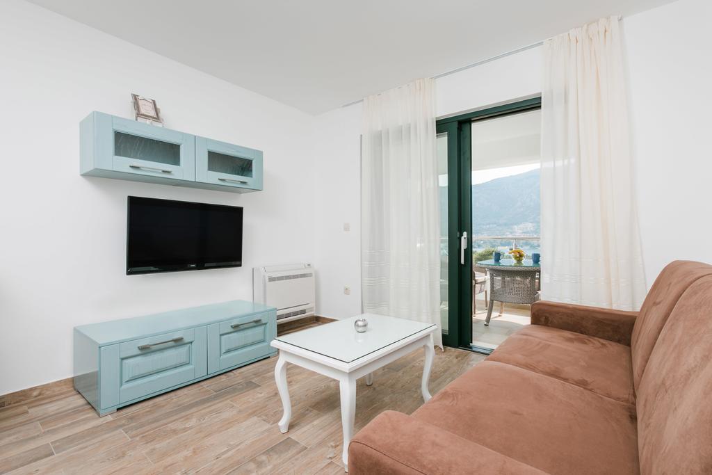 Apartments Los Olivos コトル 部屋 写真