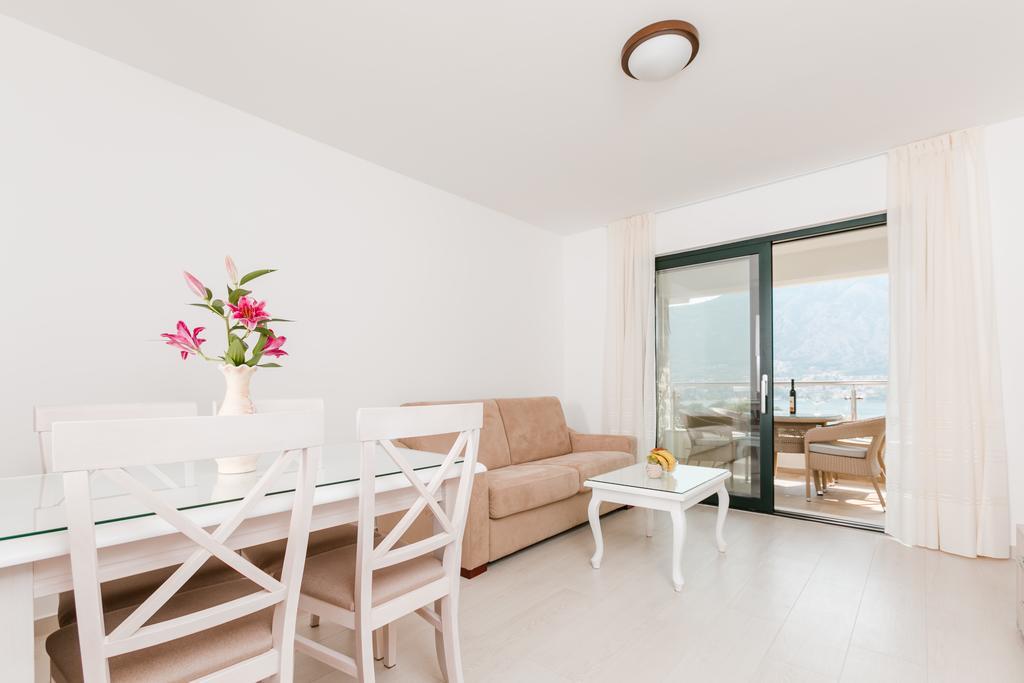 Apartments Los Olivos コトル 部屋 写真