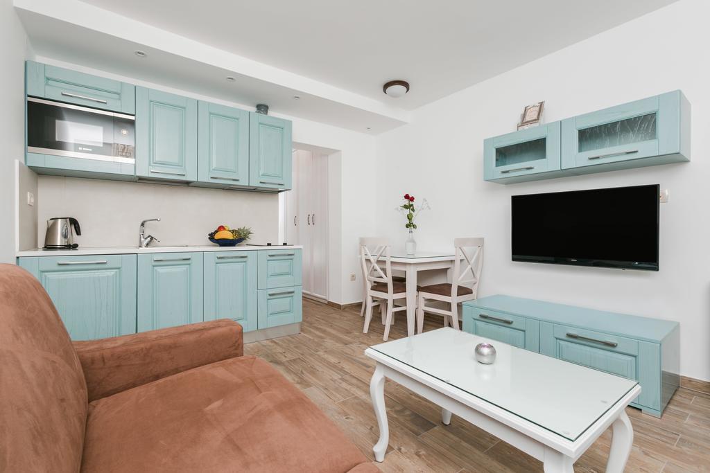 Apartments Los Olivos コトル 部屋 写真